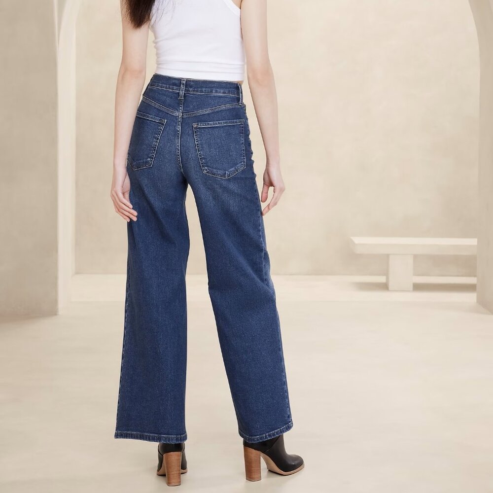 High-Rise Wide-Leg Jean - Picture 2 of 4